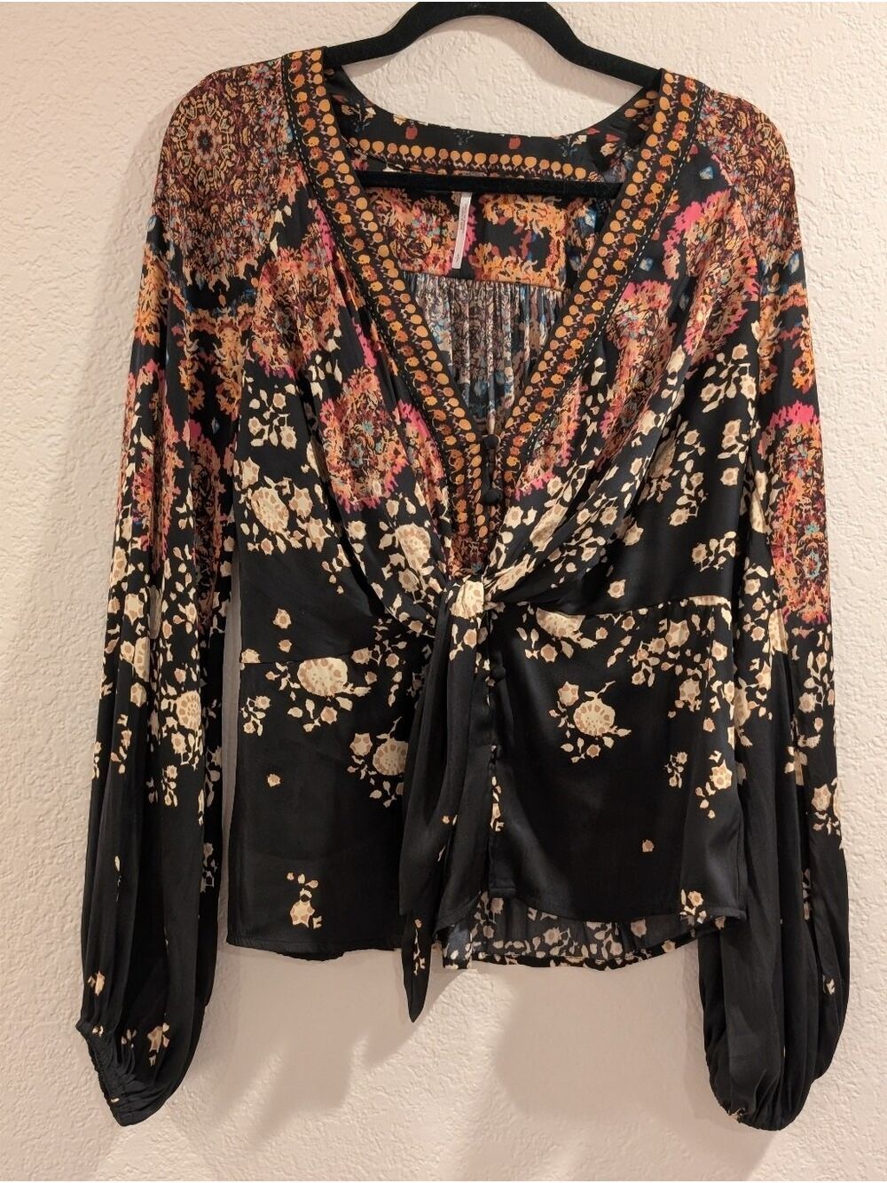 Free People "Night" V Neck ,Long Balloon Sleeves Blouse,Top Size Small - Picture 2 of 7